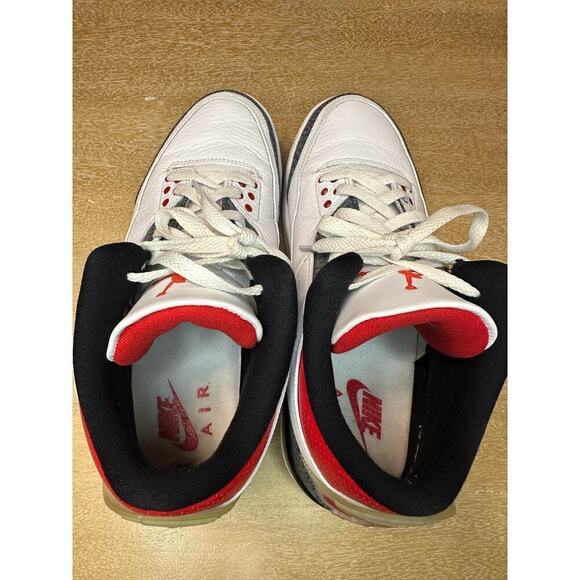 Air Jordan 3 Retro‎ Denim SE \'Fire Red\'